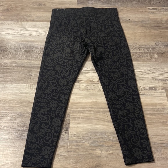 Ann Taylor Loft Legging - Picture 9 of 9